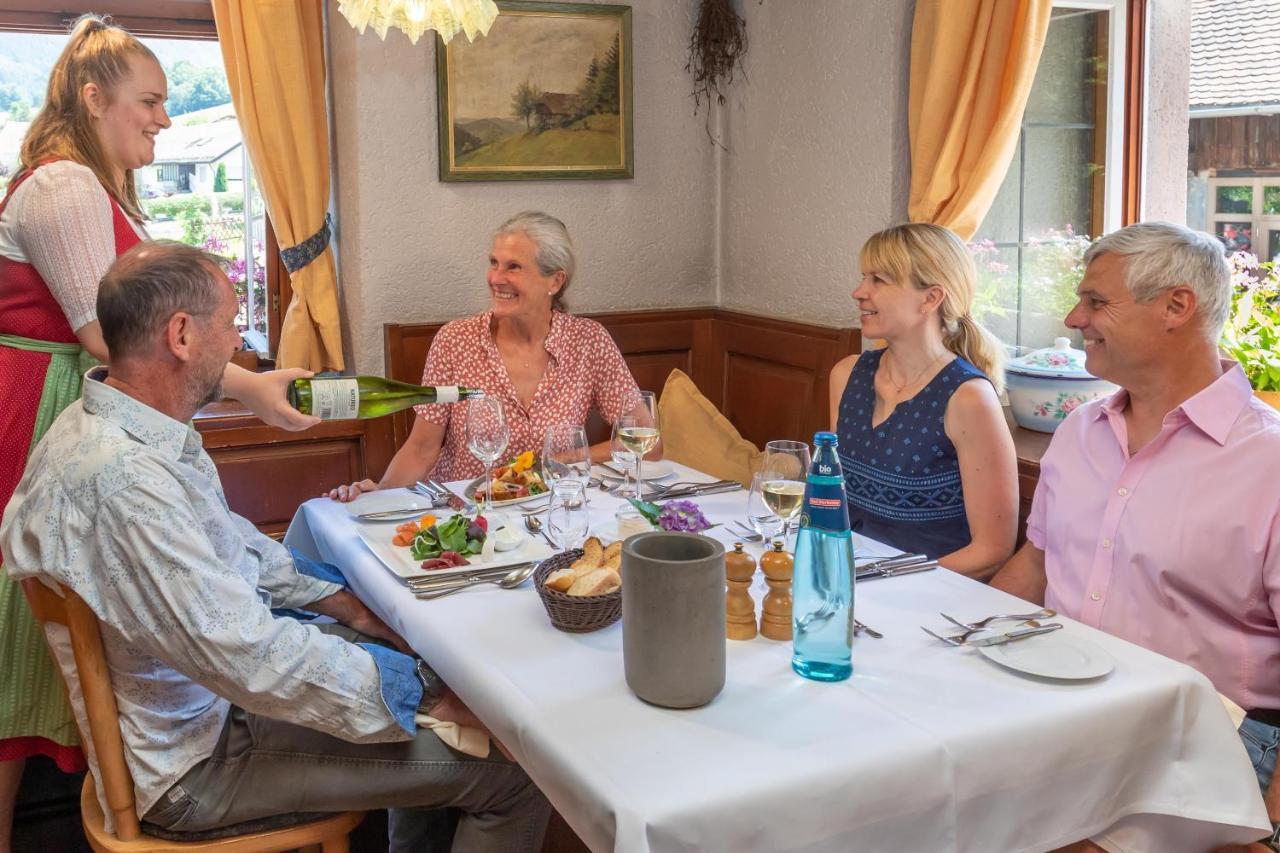 Goldener Adler Oberried - Hotel & Appartements Luaran gambar