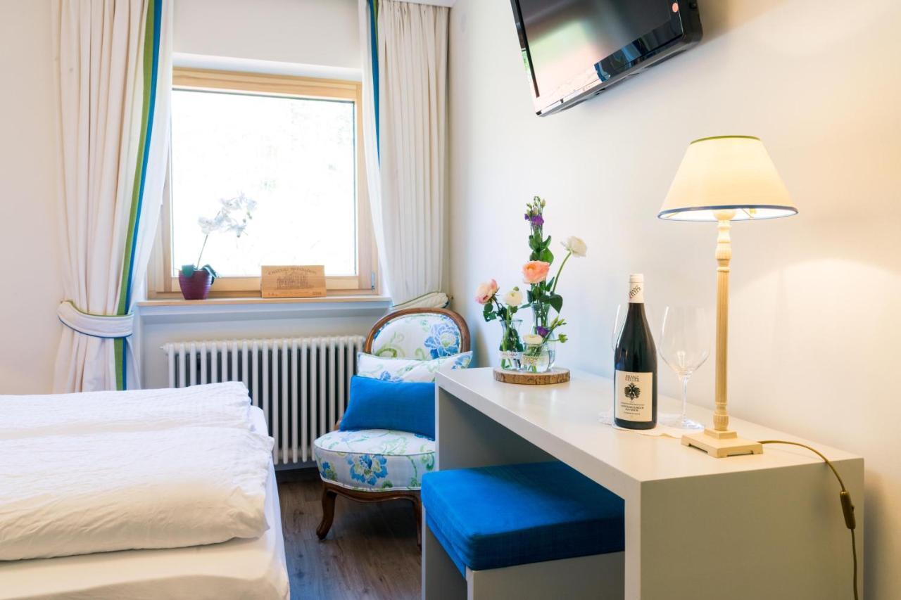 Goldener Adler Oberried - Hotel & Appartements Luaran gambar