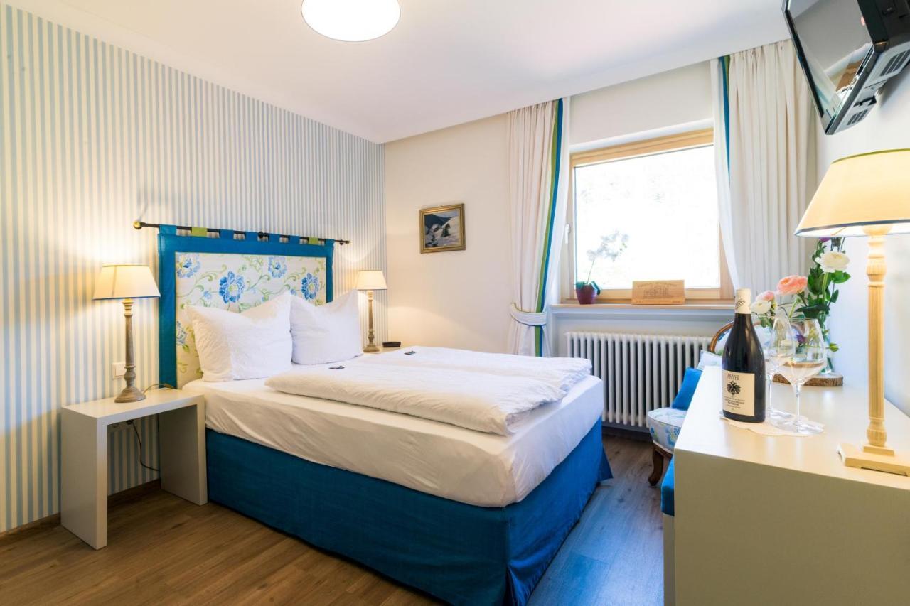 Goldener Adler Oberried - Hotel & Appartements Luaran gambar