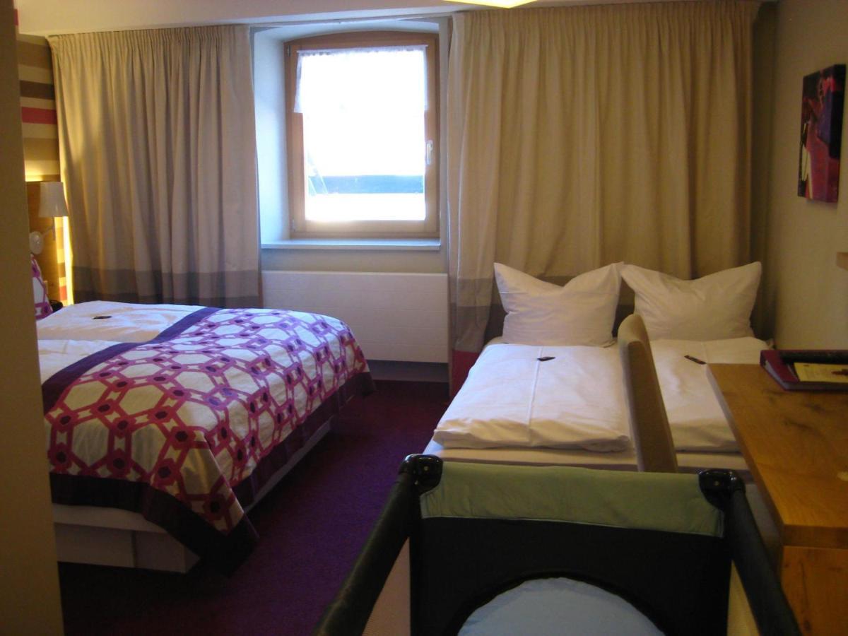 Goldener Adler Oberried - Hotel & Appartements Luaran gambar